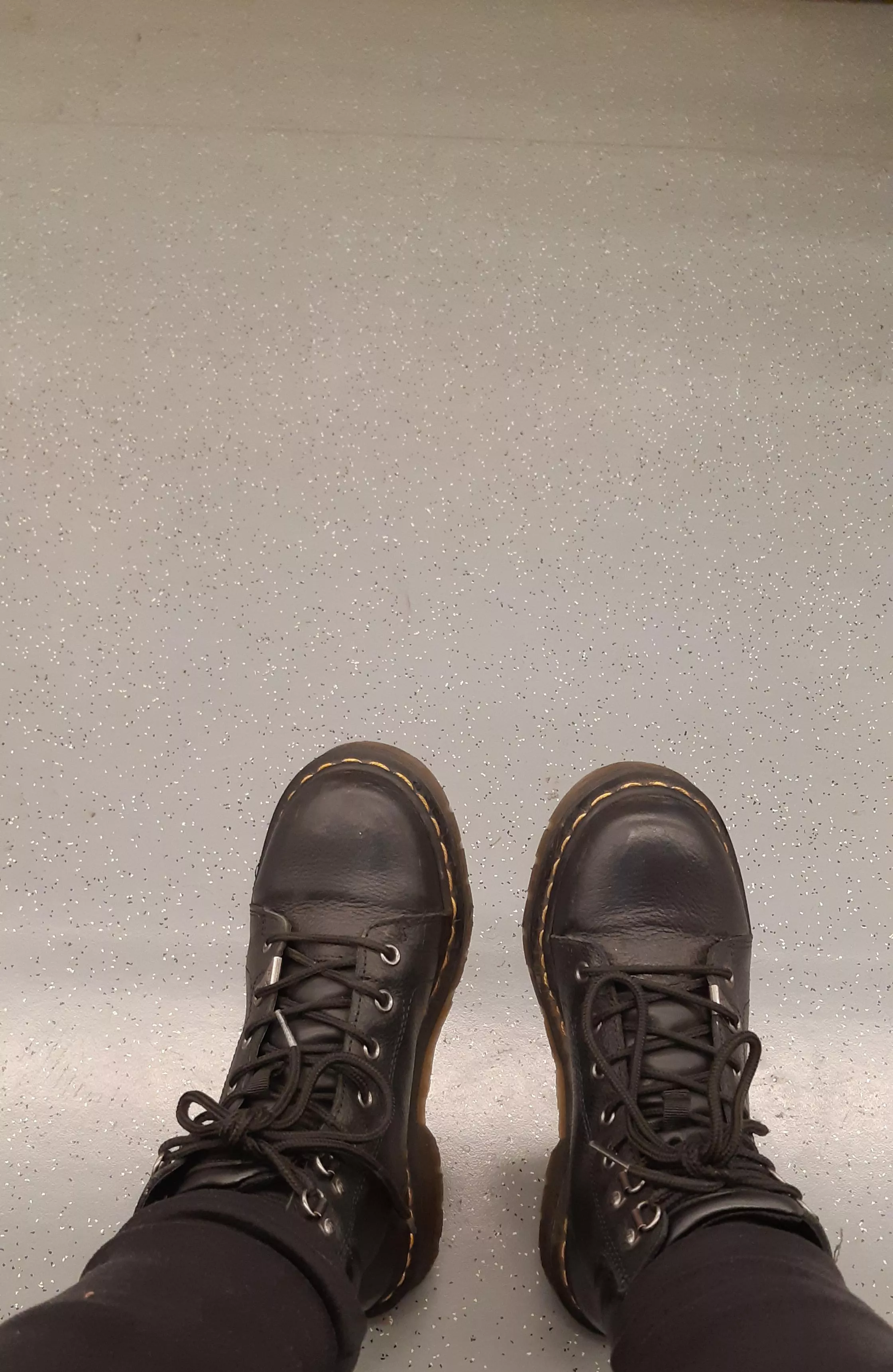 uni boots, how many stars? ☆