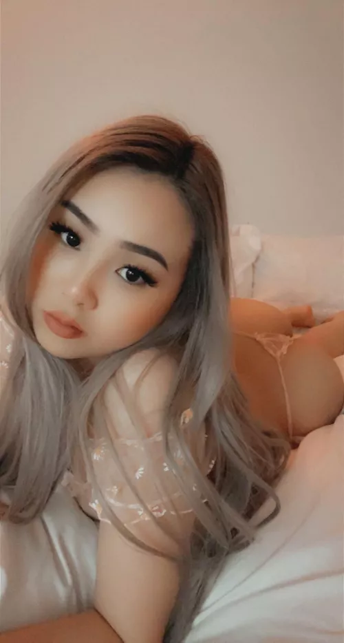 What are you looking at? 😳