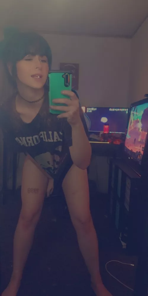 did my hair, tatted myself. let's go wild.