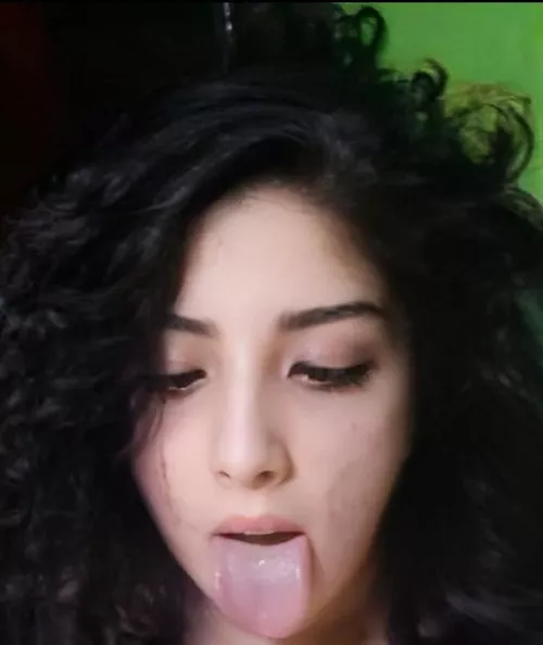 hey, please trib my dirty slut face