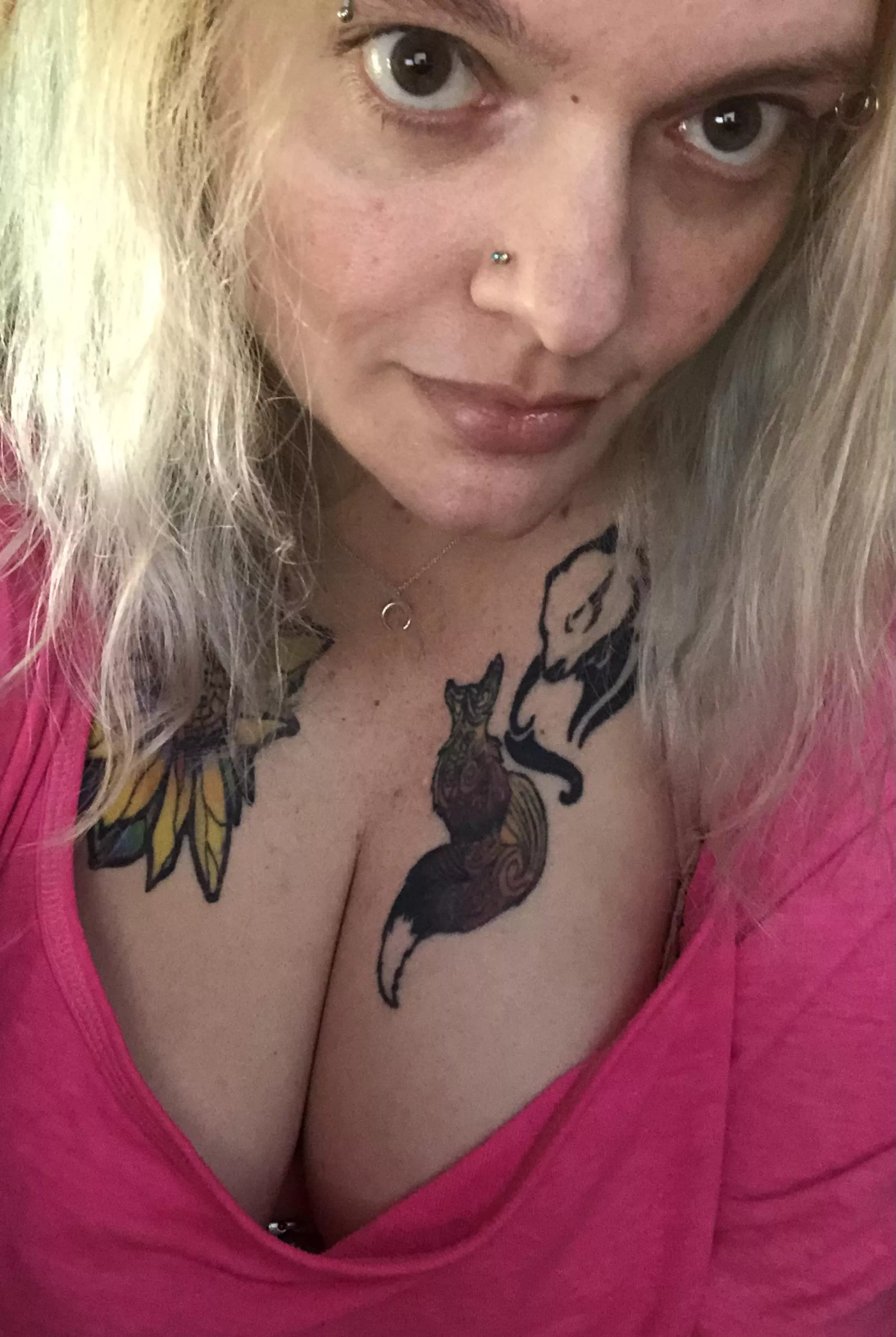 No such thing as a too loose top (f)