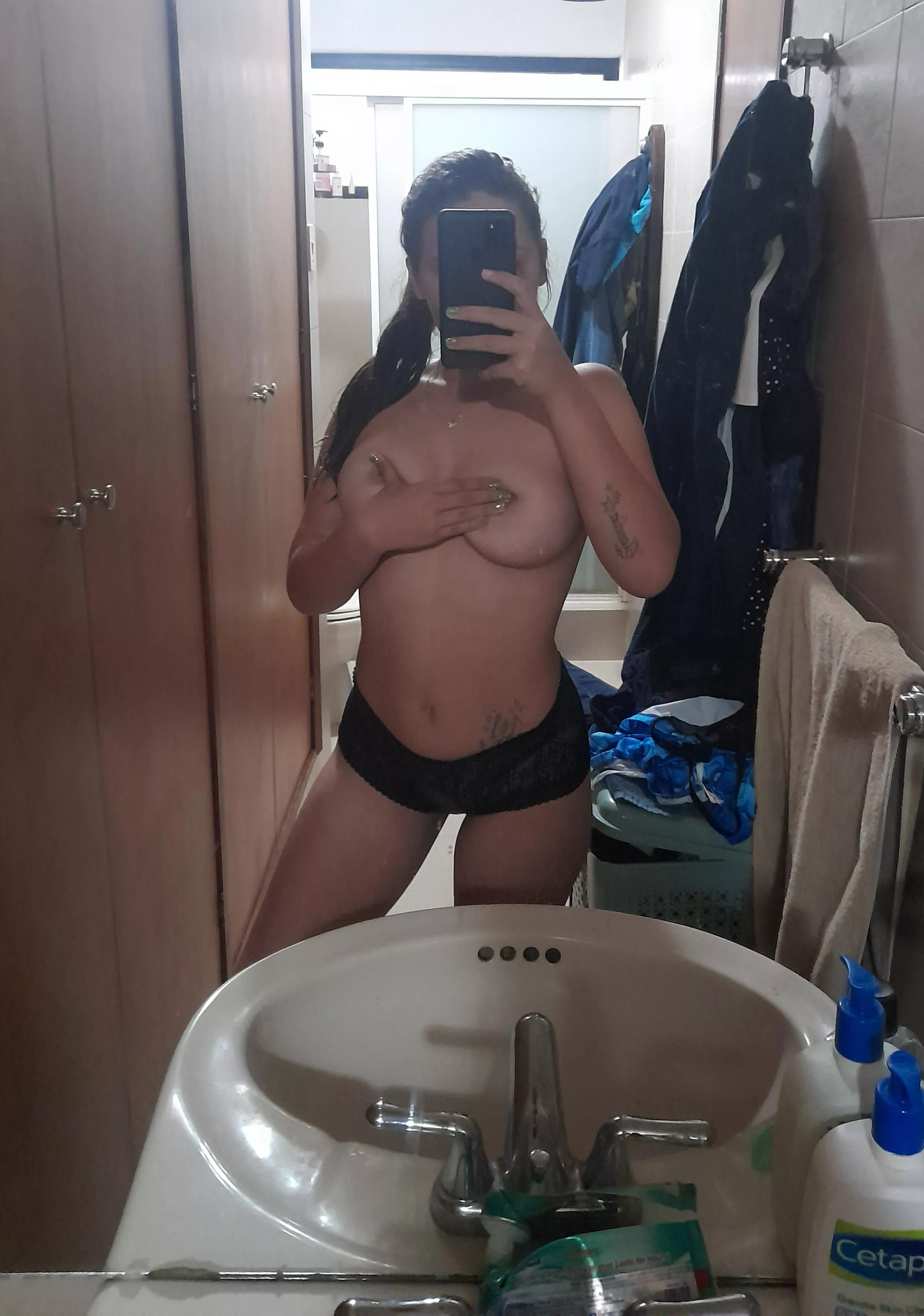 [Selling]🔥(20) years old [F] 🐇 latina lady looking for my SD♦️ (custom pics and vids 📸, private cam and sex tapes , sexting or GFE 🎀 ) i can verified ✔ Kik : Fanimendez_20 Snapchat : fanimendez354 (ONLY PAYPAL🤑)