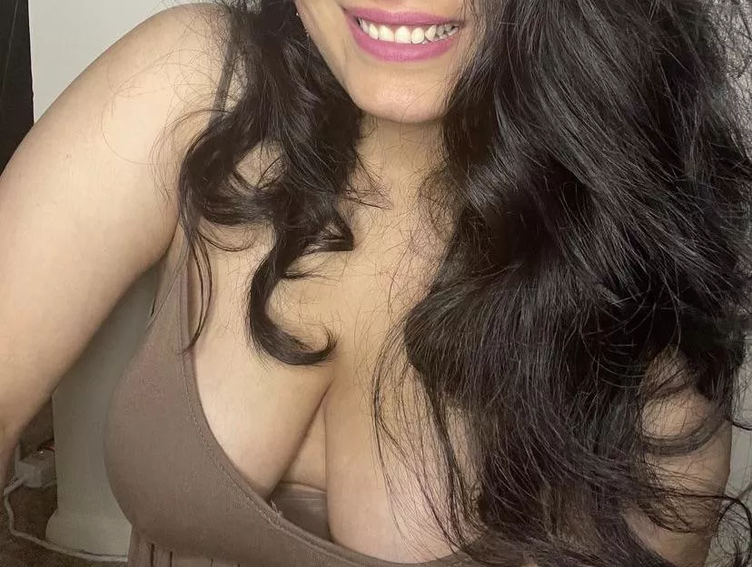 She’s happy to be back here after a break. Indian slut wife for you. Bulls welcome