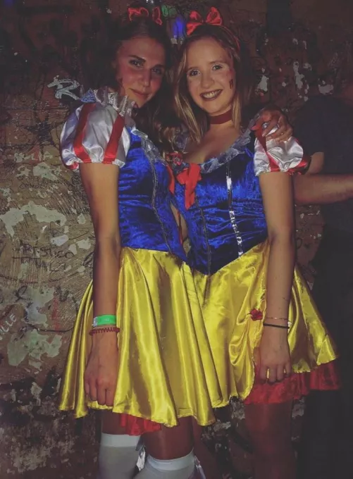 Which one do you think is more slutty? 😈