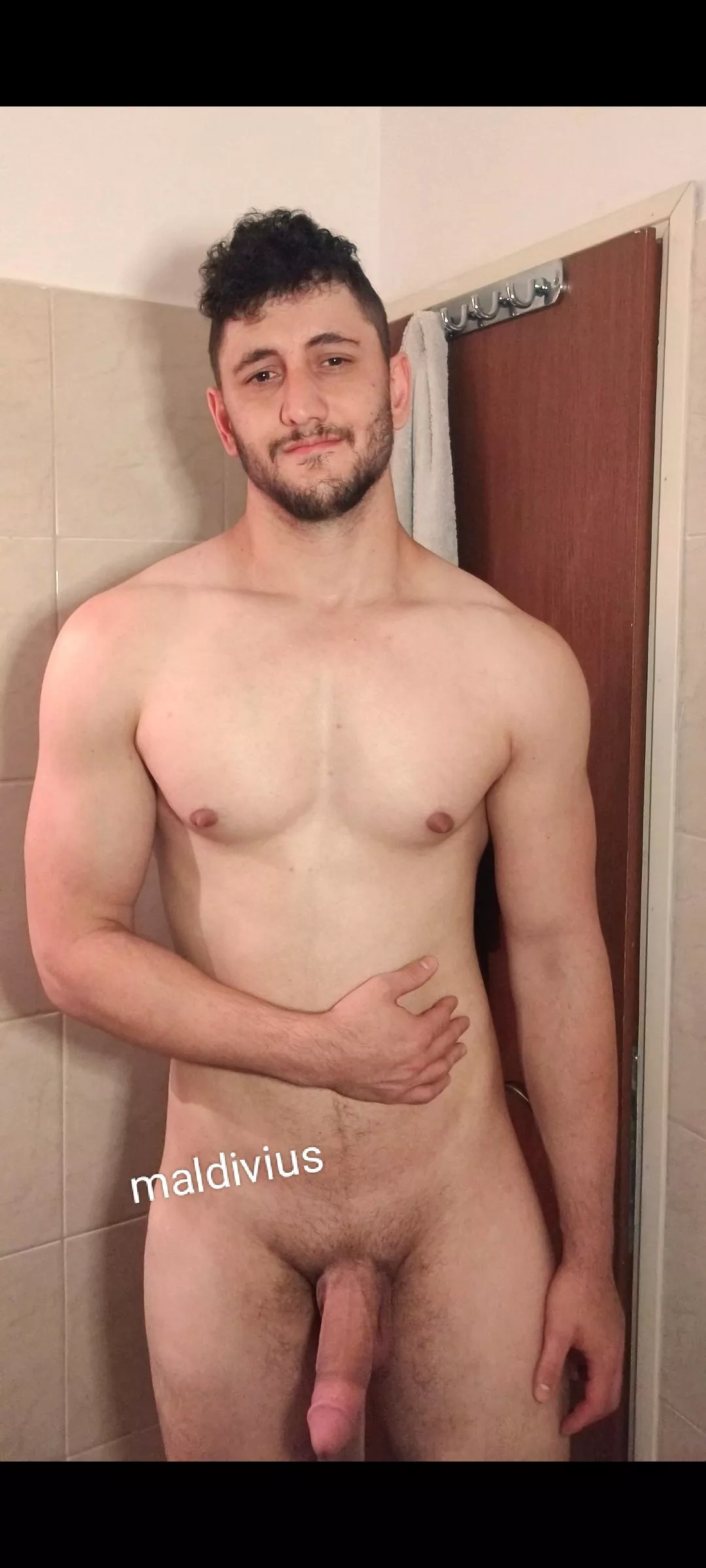 would you come and say hi if we were neighbours?😉