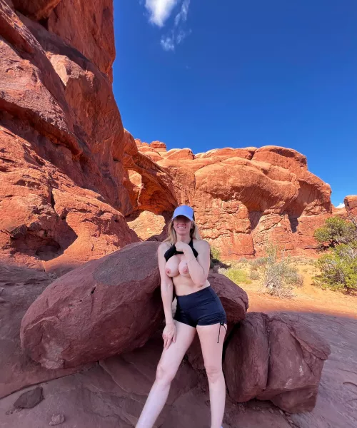 Anyone been here ?! Naughty road trips are my favorite 🤤(41)