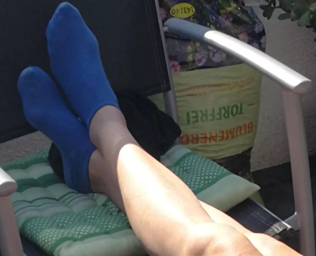 big anklesock feet from my best friends milf mother 🥰