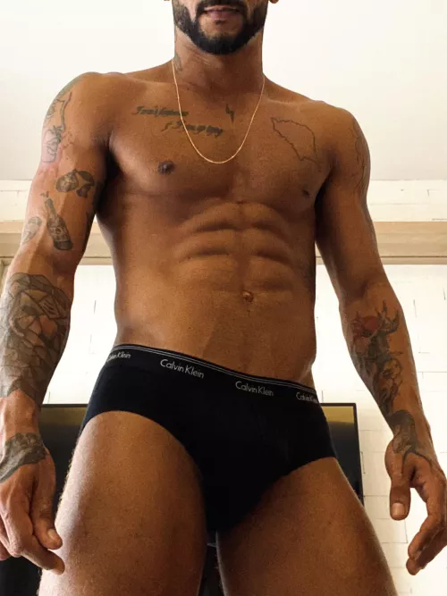 Can you help me take this off? 🫢