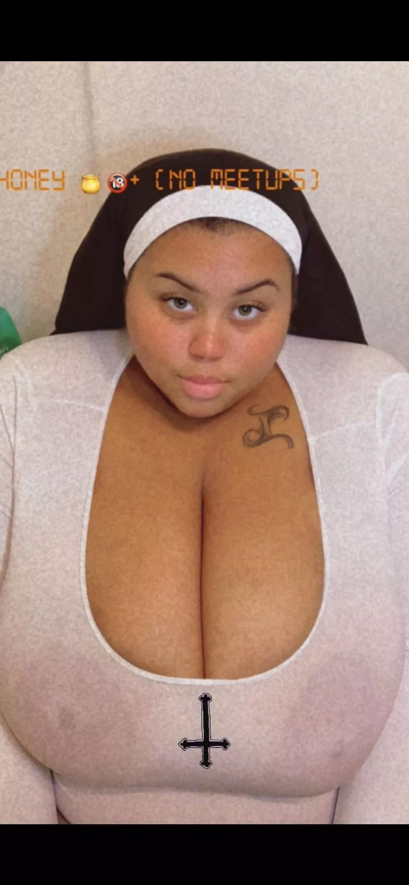 Come drown in my holy water 💦