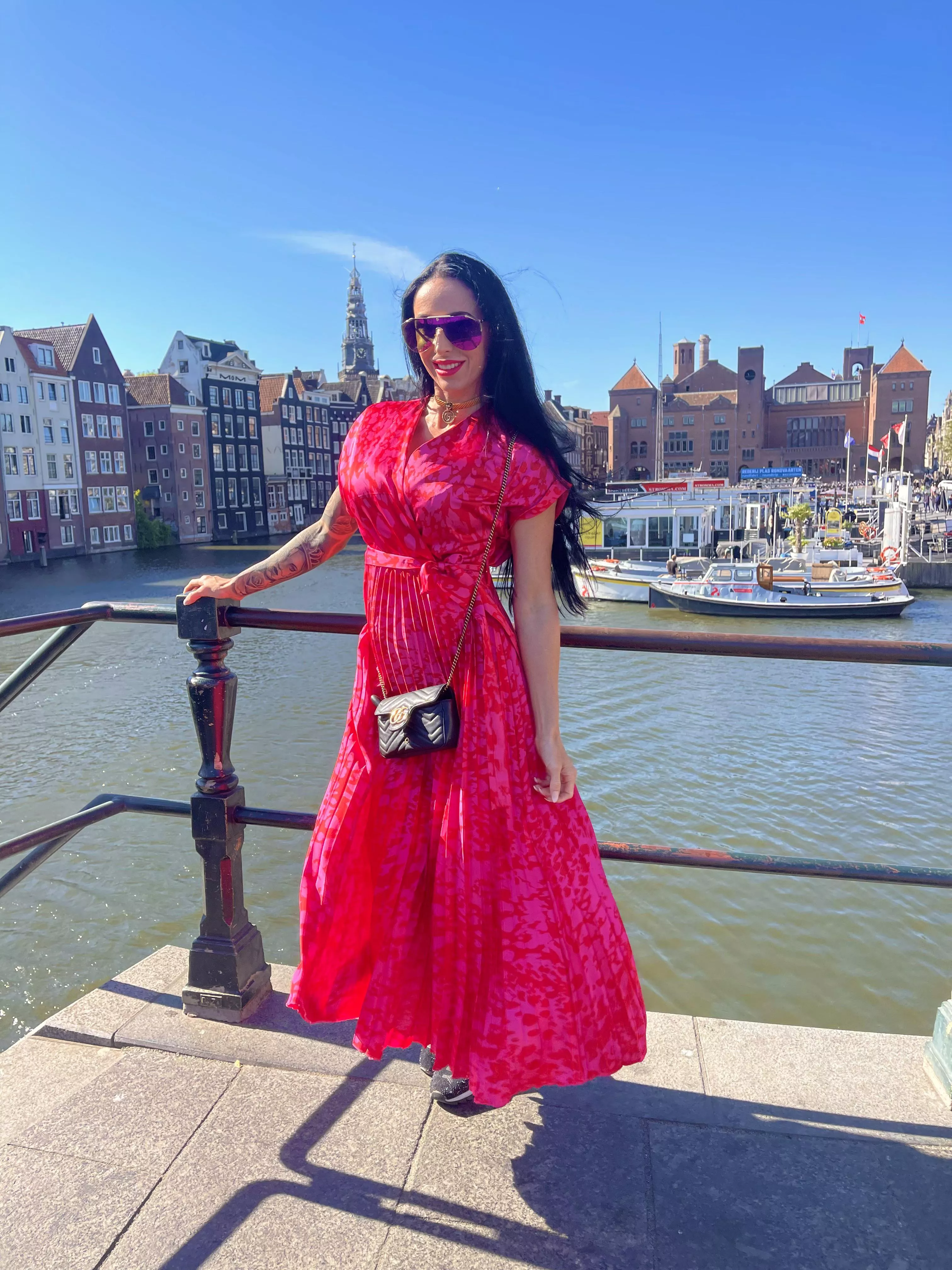 (F) Pink to make you wink 🫦