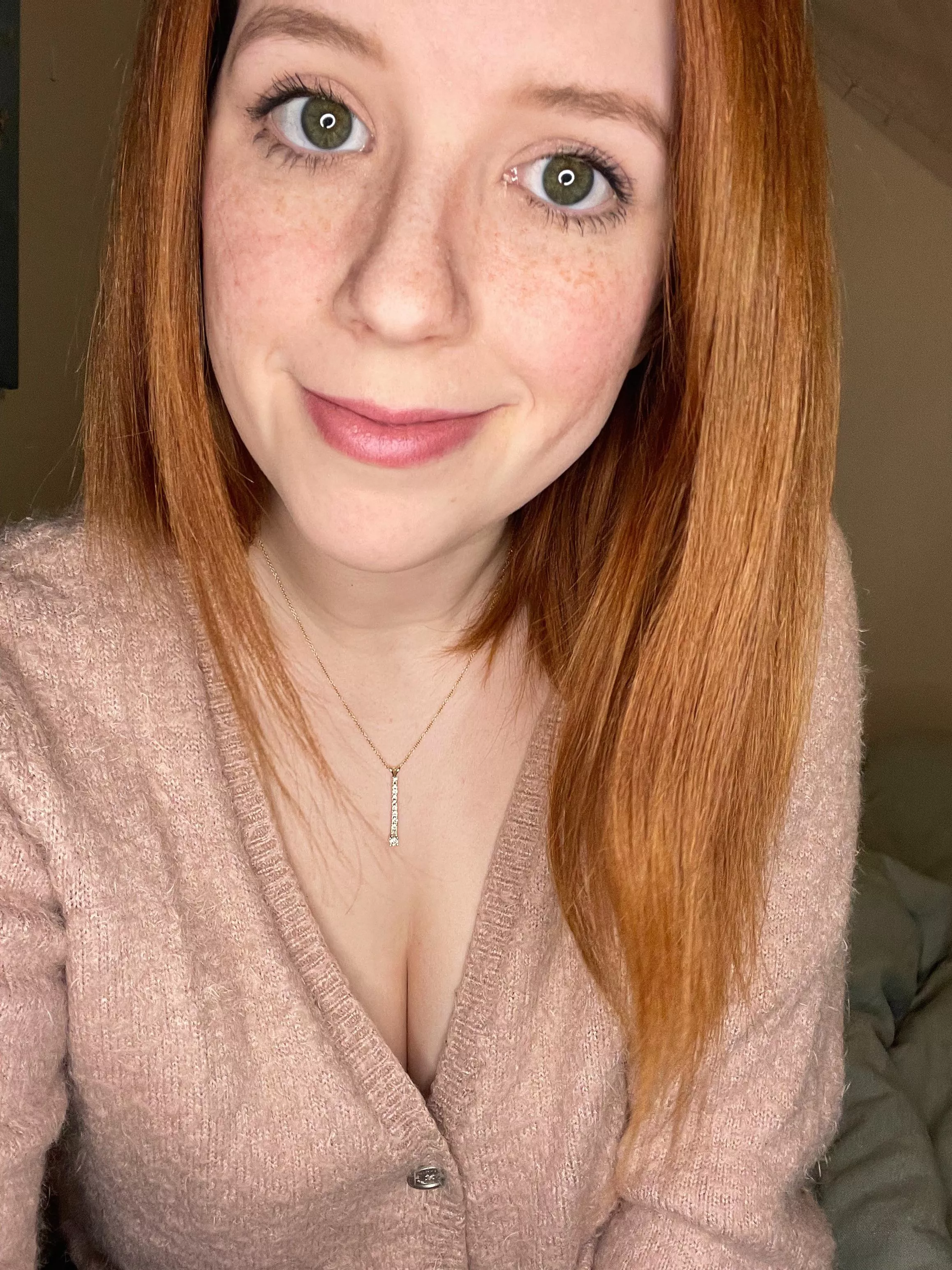 I’d like snuggles and a massage, I’ll pay you in cookies… volunteer below 😂❤️