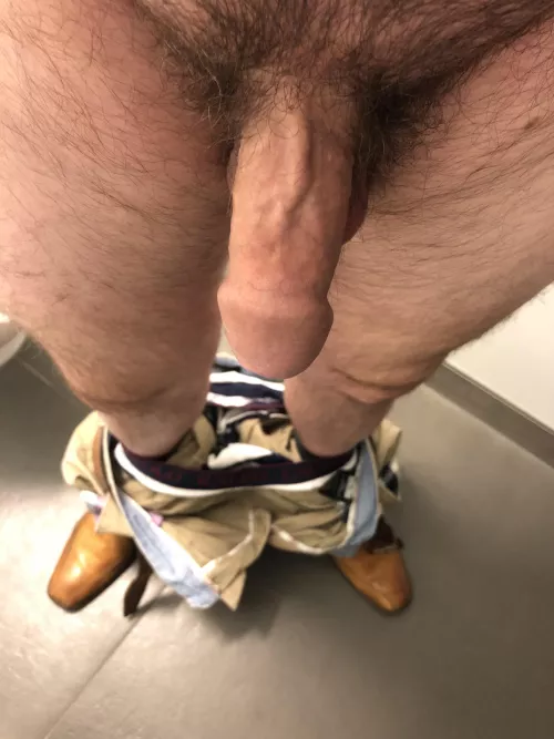 I’m on this app a month today, and finally feeling brave enough to bare all (in between conference calls at work.)(41)