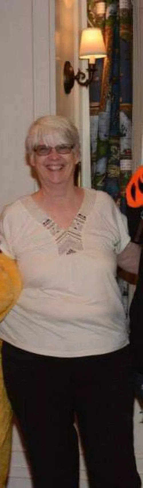 My gilf mother in law, let's Reddit chat and have some fun with her.