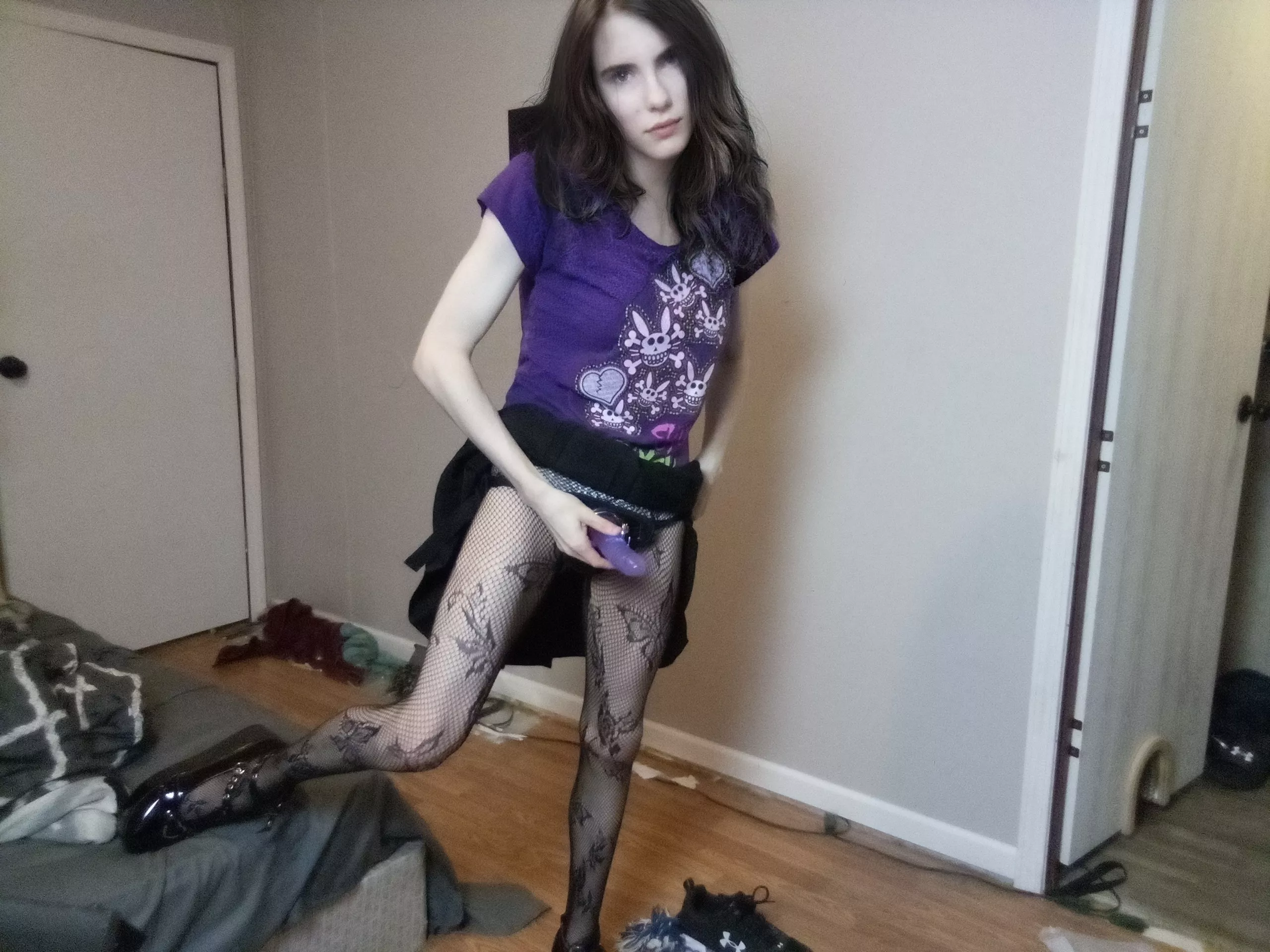 On your knees, tongue out, that's what sucking's all about!~