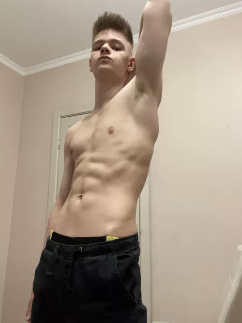What would you rate my body, guys? Please, be honest! 😏