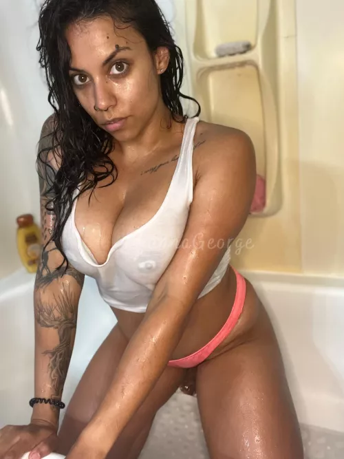 Your new favourite MILF 😈 50% off 🔗Link in comments