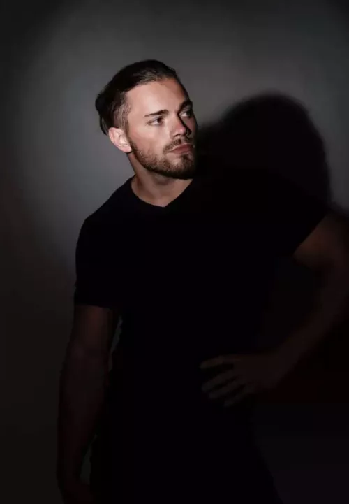 12 years ago on this very day, I came out to my friends and family at the age of 18. Becoming my true self was a ride, but I loved every second of it. I got a little nostalgic, thanks to my folks I never felt left out.