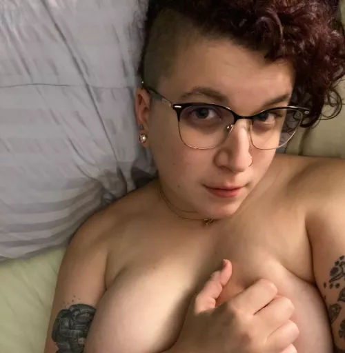 Dying to get more tats...and maybe more piercings? 😘