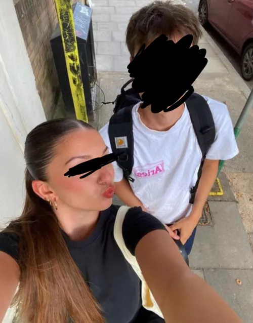 Looking for a BBC to talk about my girl with, dm me