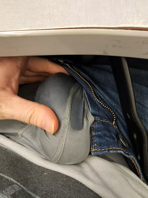 Soakin' em with pre again.