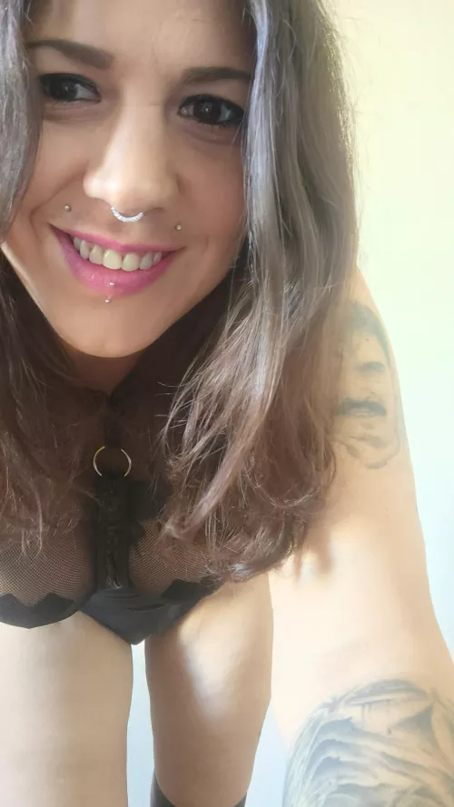 Would you fuck this 35 year old milf?😈