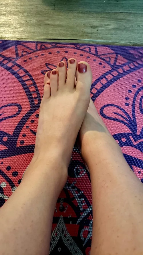 yoga toes :)