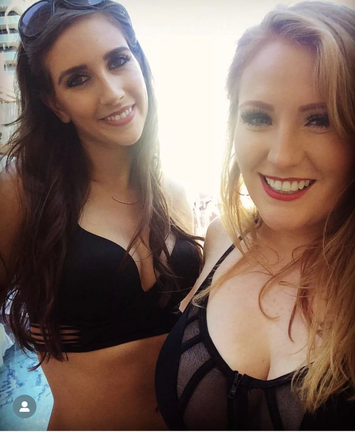 [2] brunette or ginger