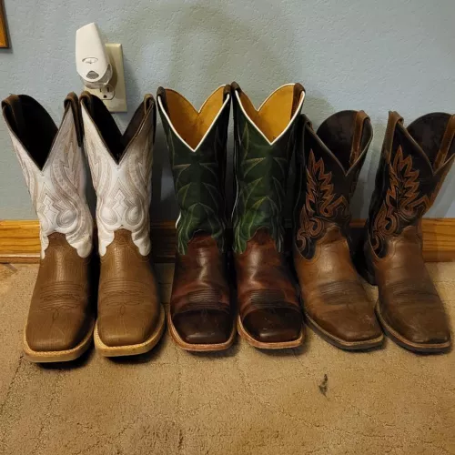 budget boots, I think I'm addicted