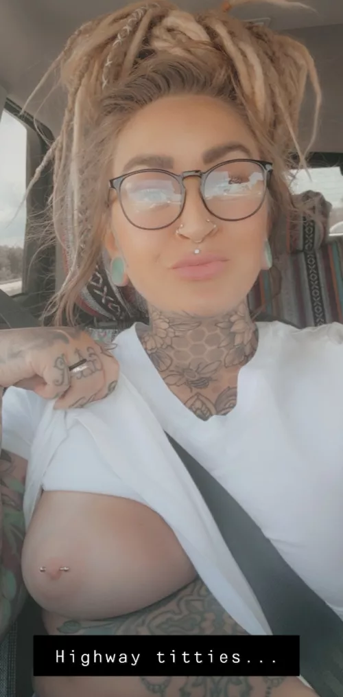 ever get the urge to just show your tits to everyone you pass...or is it just me.😜