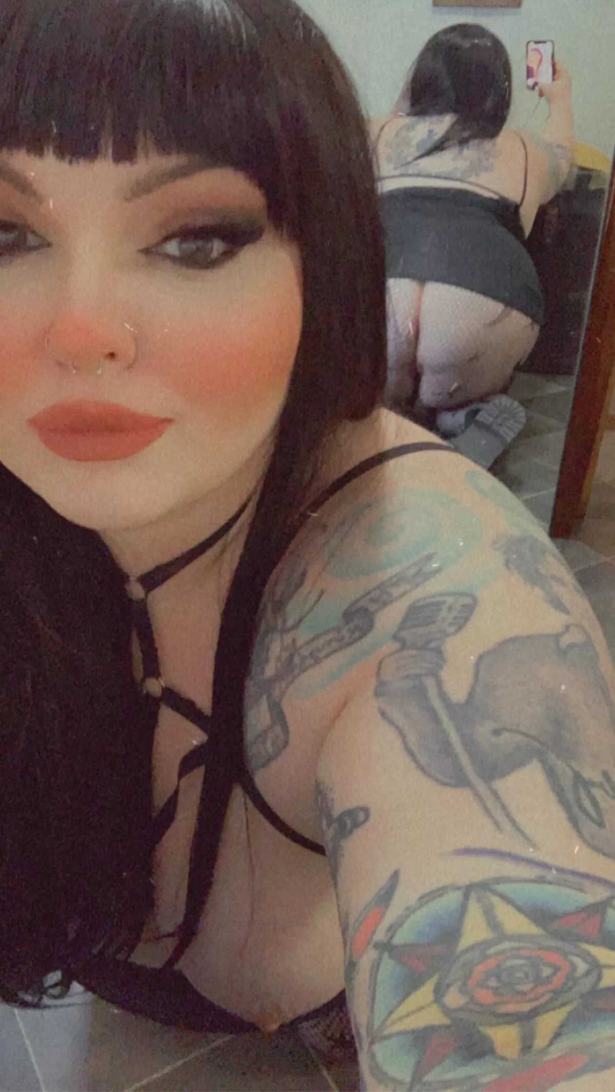 Fishnet boooooty 👻