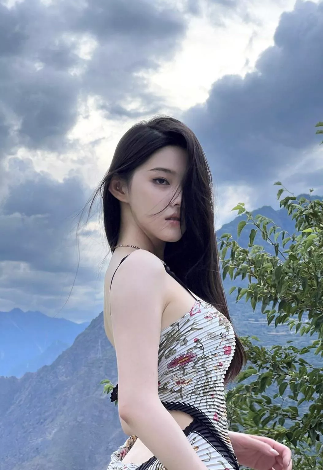 Free side boobs wallpaper