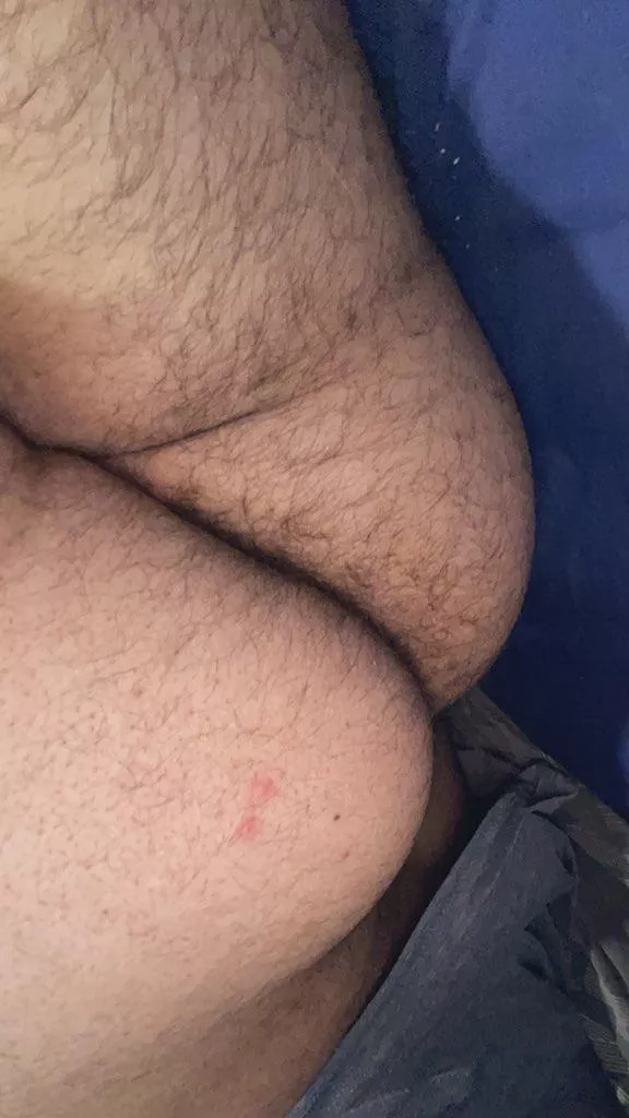 I need a cock to open my ass (19m)