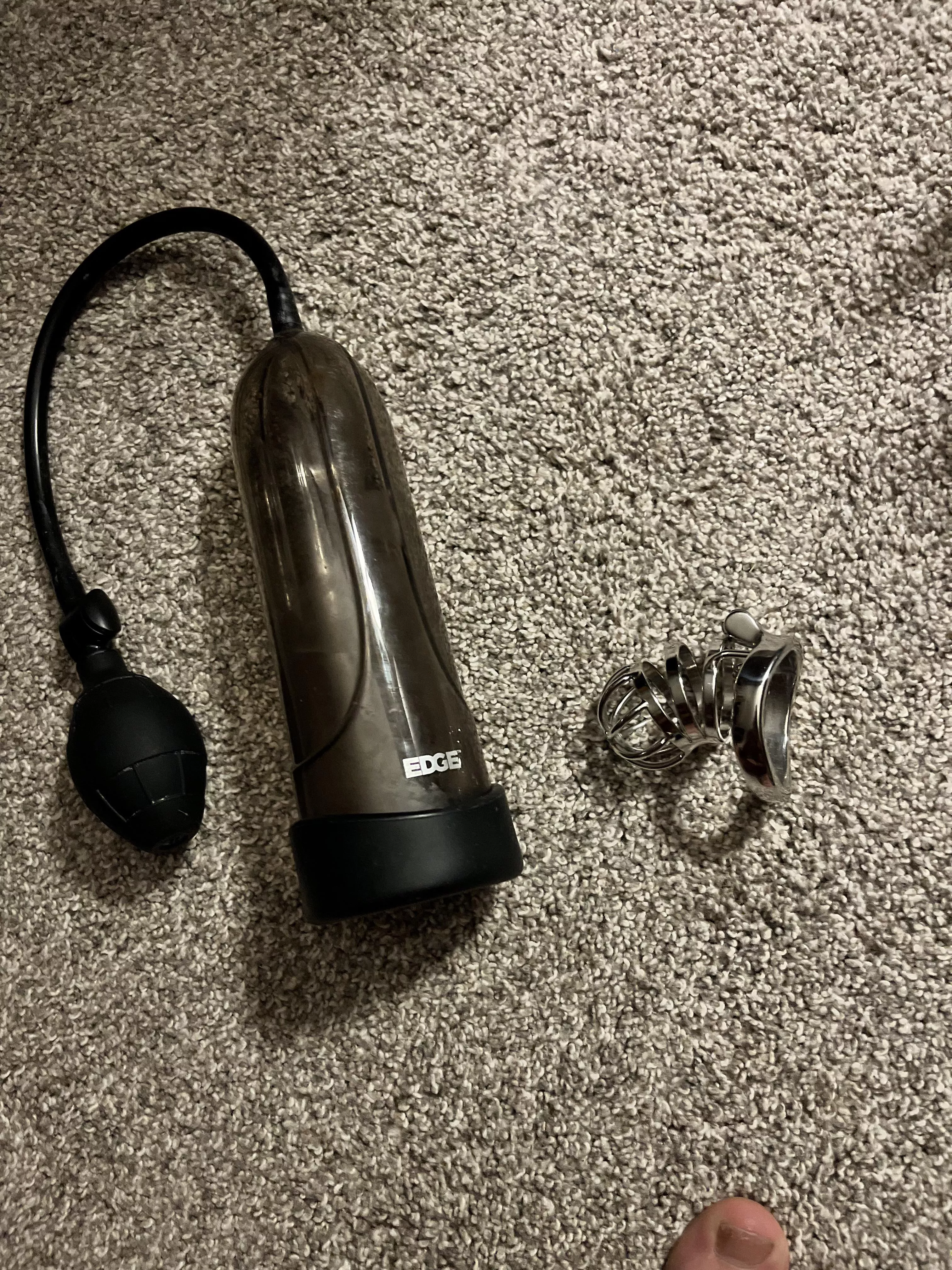 I want to lock up someone new 💗