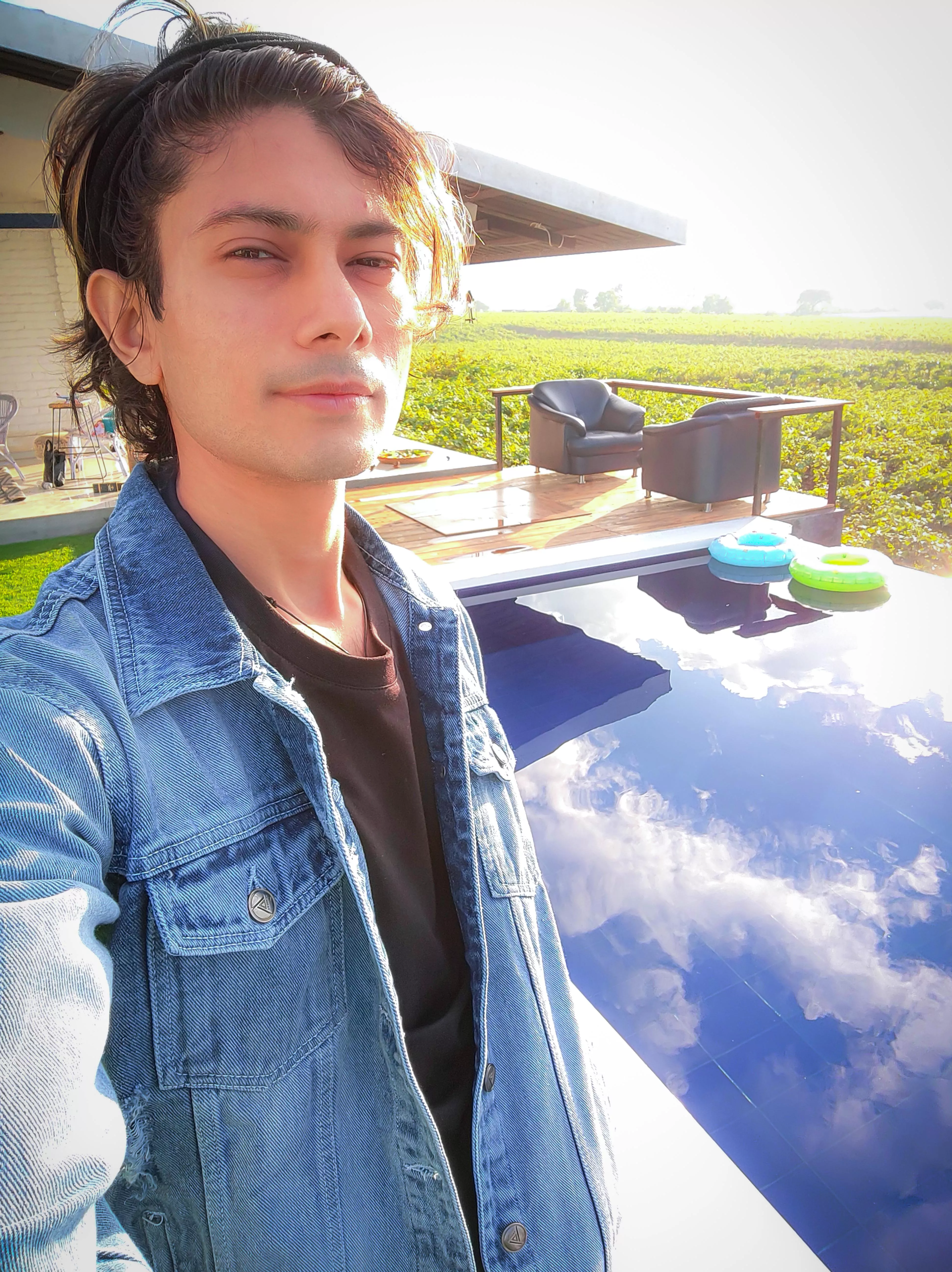 Say welcome to sunday from India 🌈💜