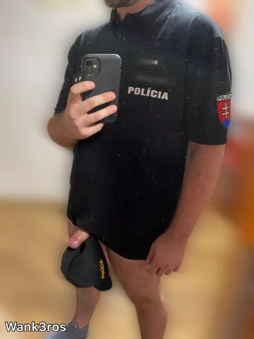 Slovak Police officer π