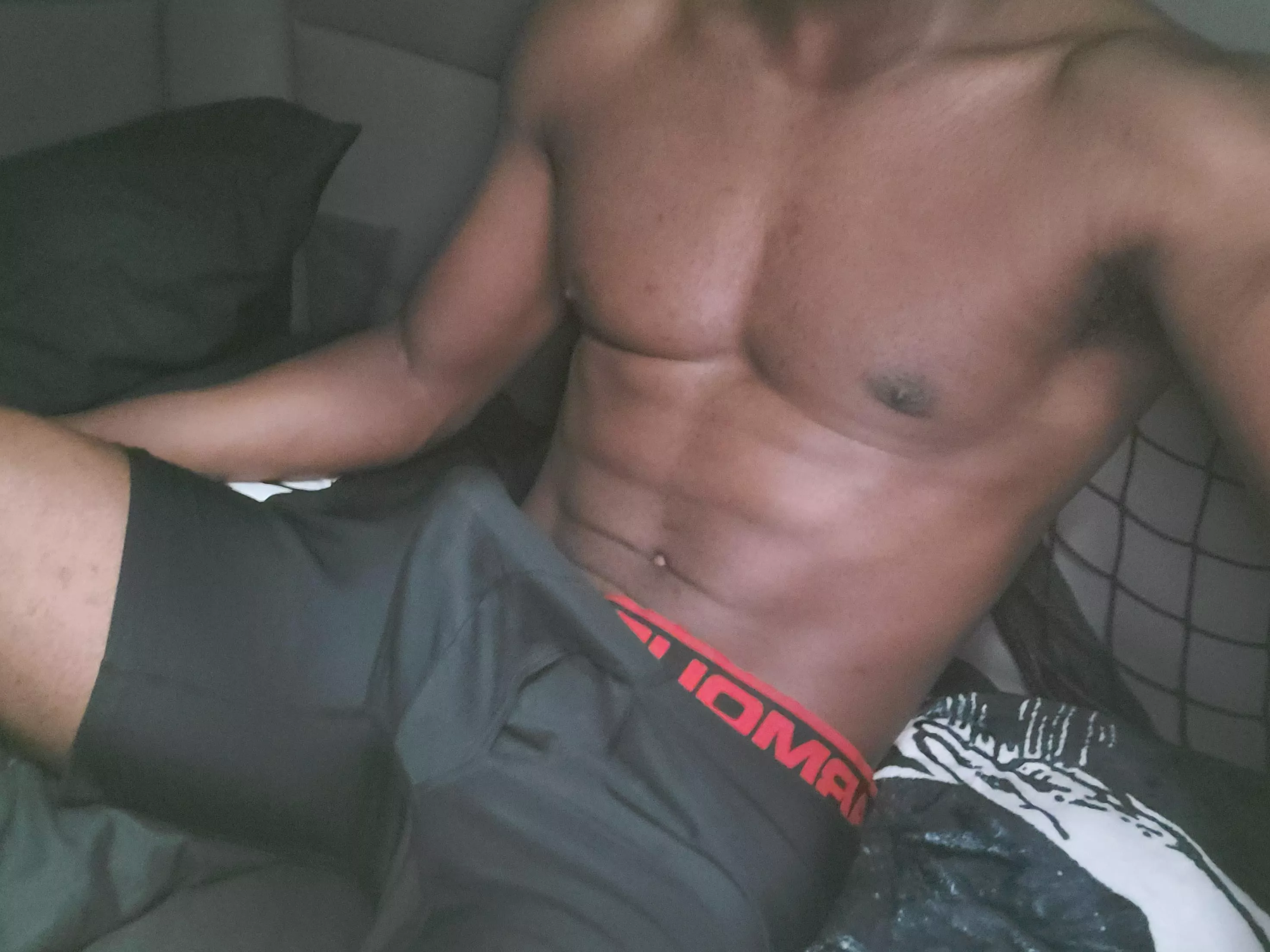 So hard I'm robably gonna 💦 hands free soon.