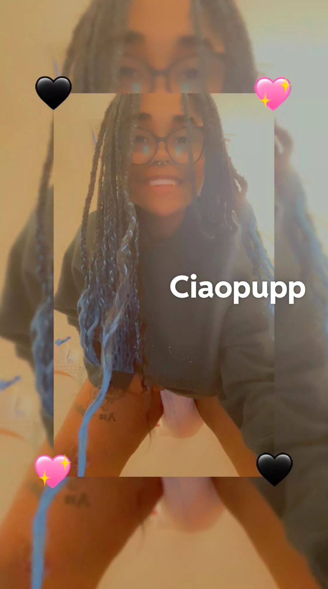 the wetness indicator matches my hair! 🧷🍼