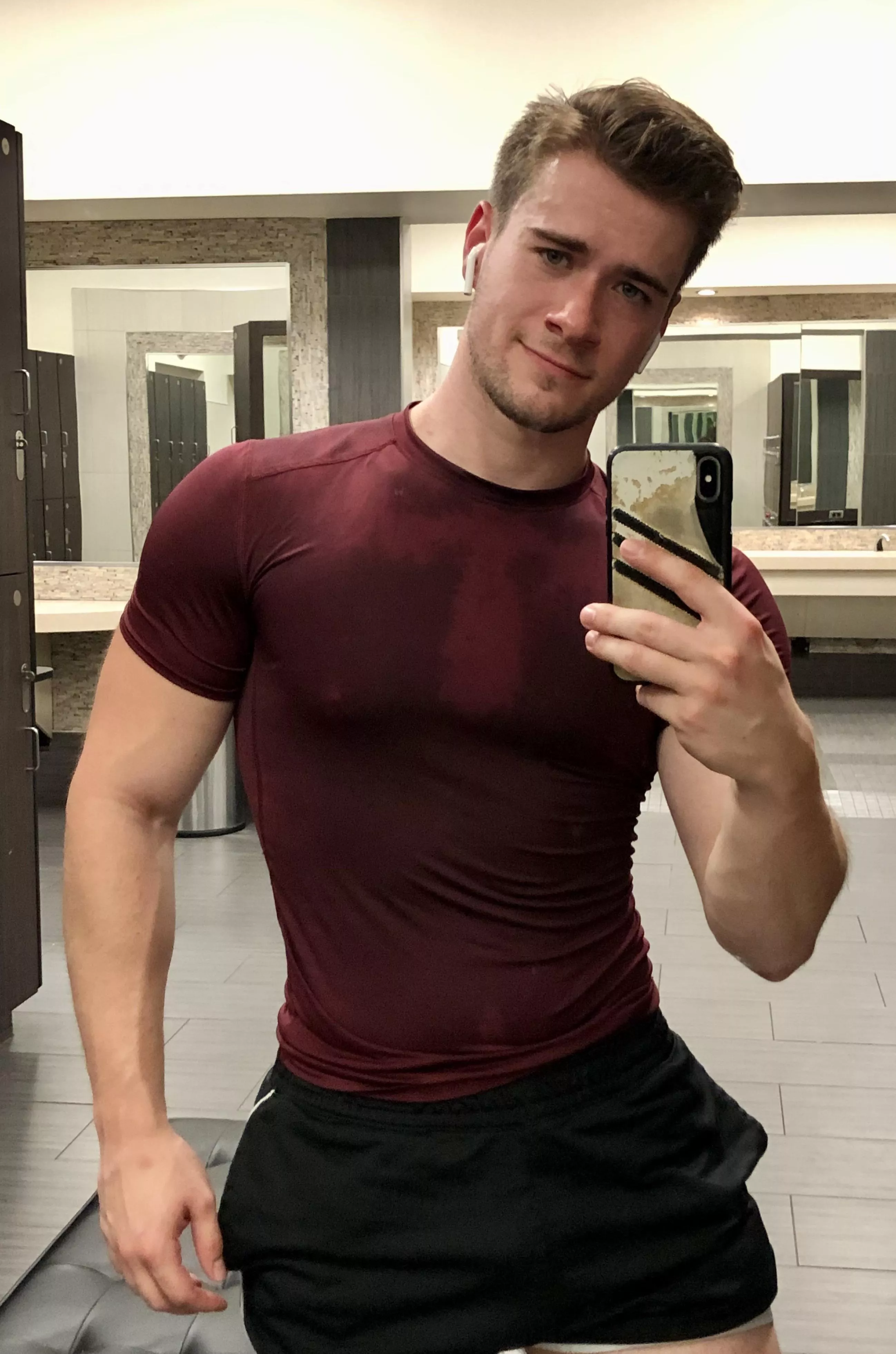 Working on the revenge body that my ex never deserved 😤💪🏻