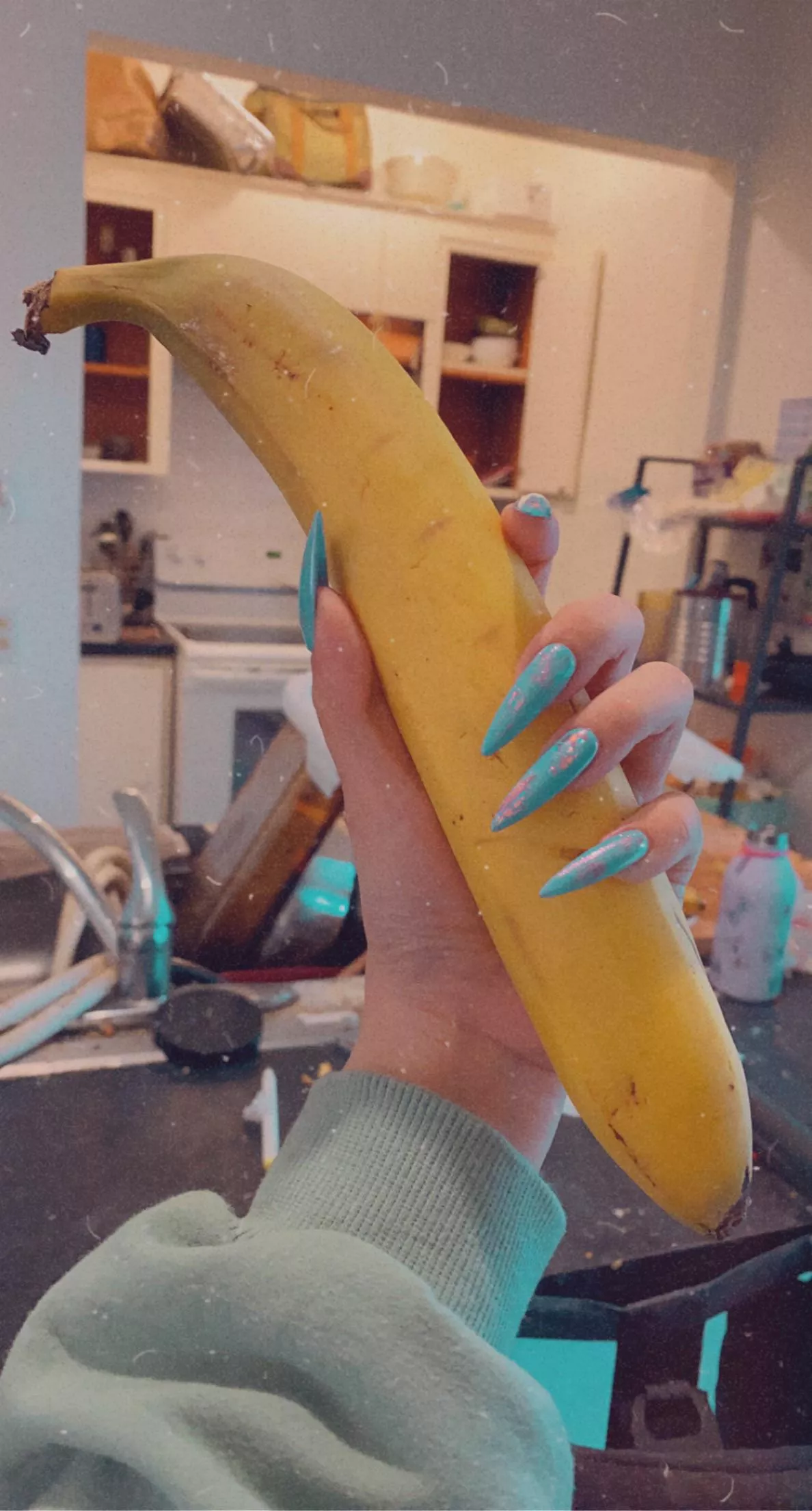 You know what else would look real nice in my hands…?👀😈 look in the comments to find out!