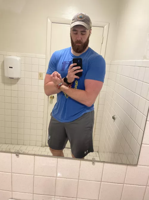 Always been a bit afraid of coming out as bi, but at 28 I think I’m comfortable doing so!