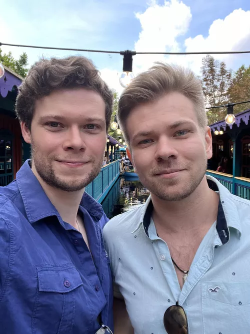 Birthday boy on the right 🥳 and on the left is the man spoiling him ❤️