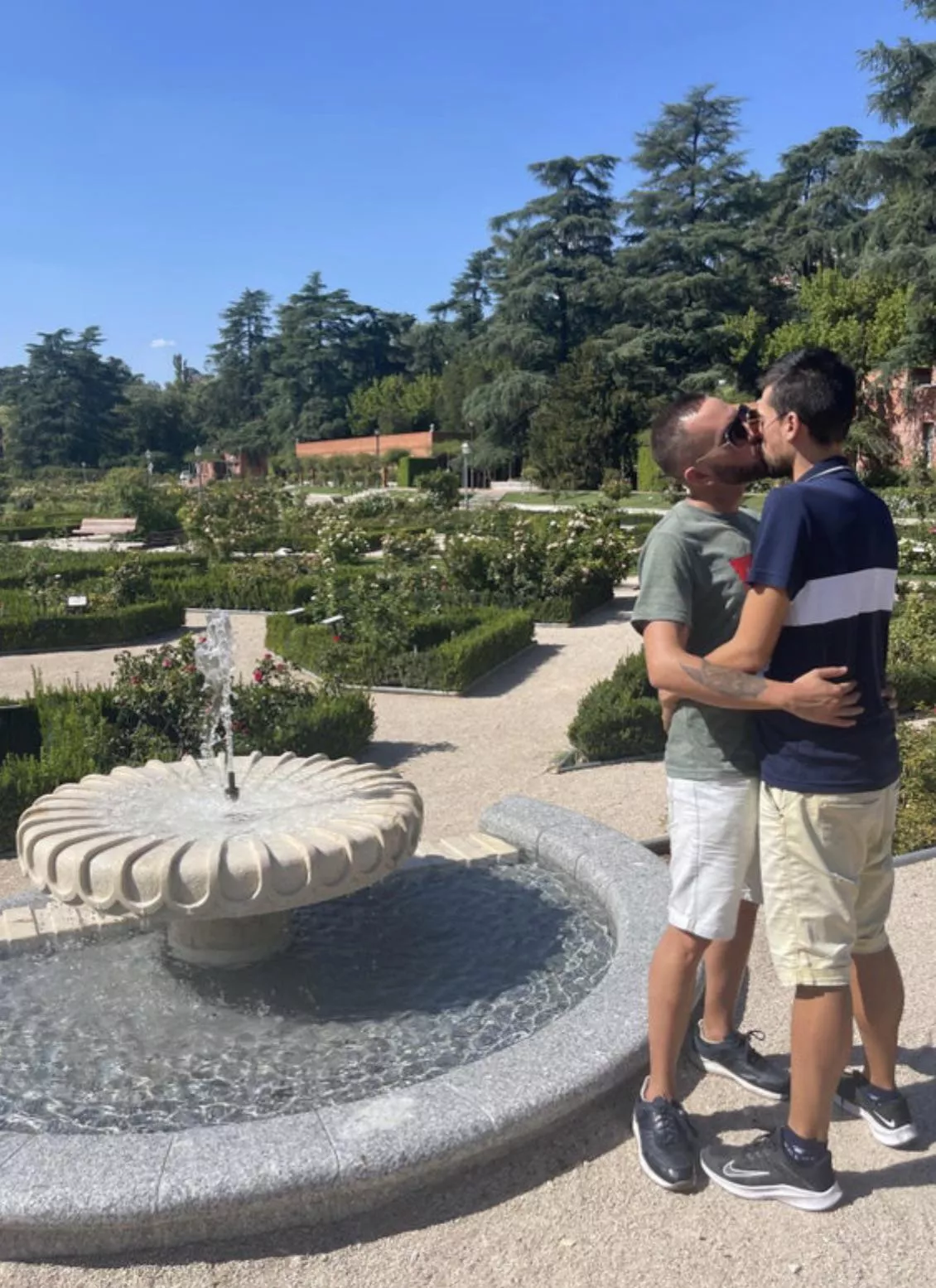 BISEX FELLAS IN LOVE//HE SAID…YES