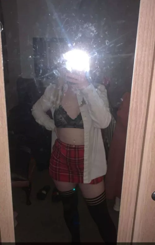 do you like naughty girls?