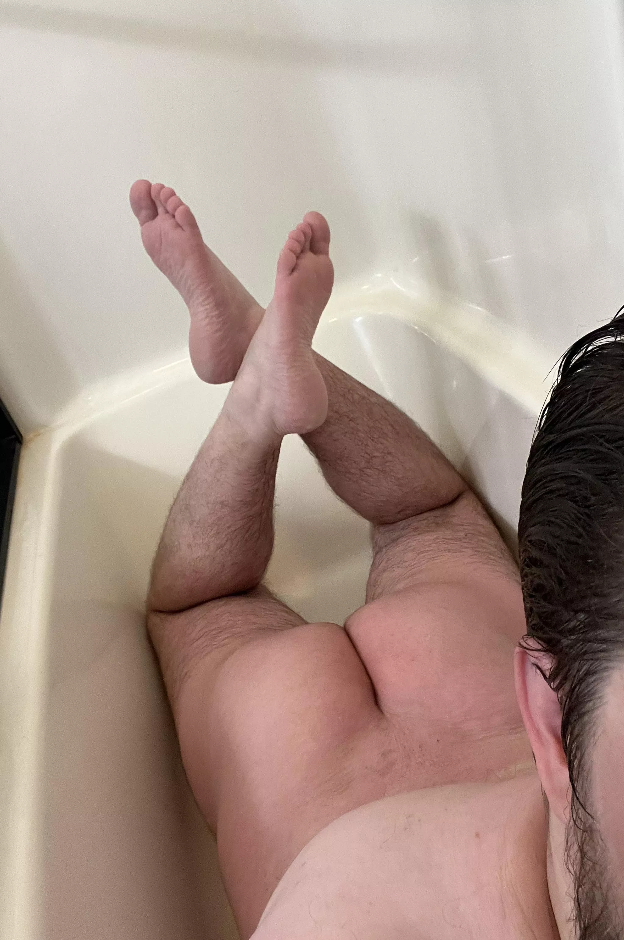 Feeling hella breedable today;) Dm me😘