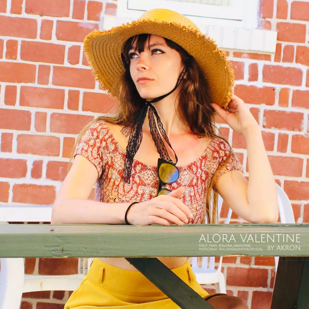 Golden brunette 🌞