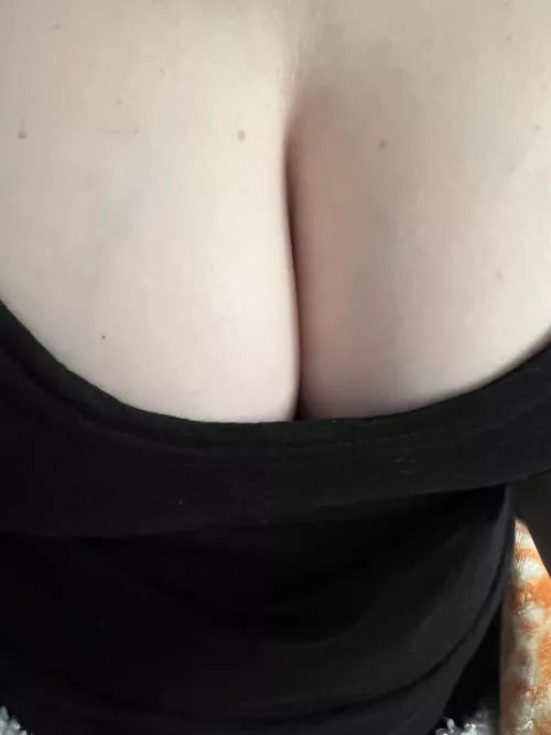 Got some attention out to dinner tonight, wonder why 😉