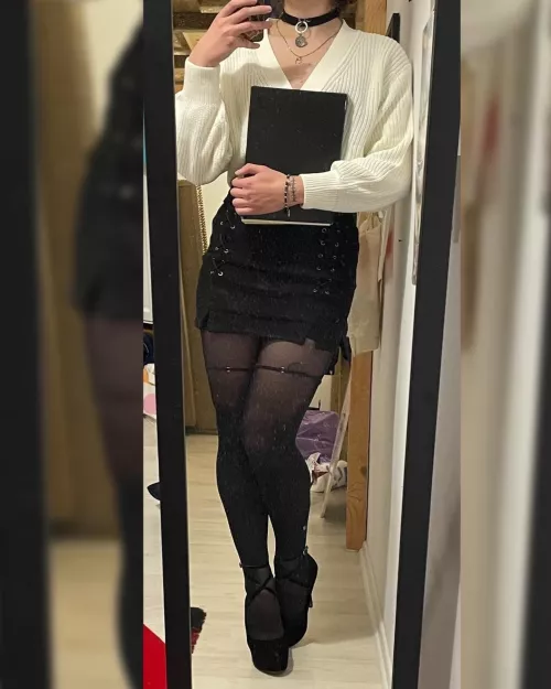 h-hey, do you want to to the library and s-study together?🥺