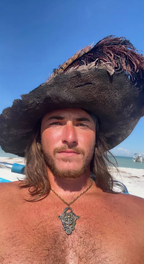 Hope y’all are spending the weekend at sea!