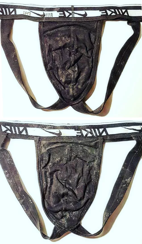 jockstraps are for sniffing👃