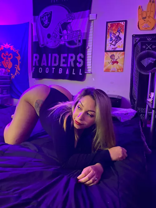 Looking for bbc to breed my wife and spit roast her